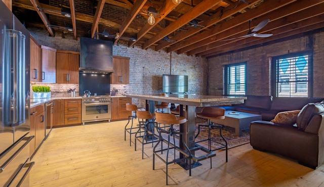 Historic Downtown Morganton Loft w/Original 1900's Charm/Walk/Shop/Dine