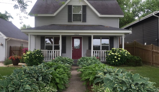 Historic Downtown Stillwater Within Walking Distance From This South Hill Home