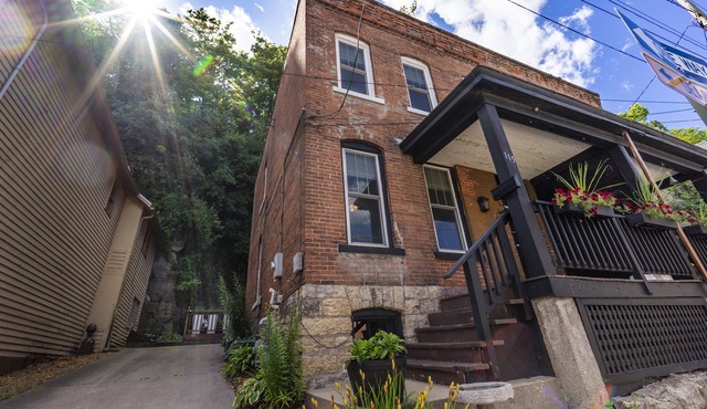Historic Downtown townhouse