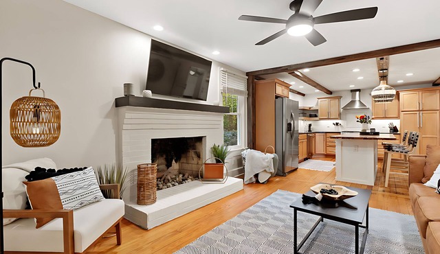 Historic Downtown Wake Forest Bungalow