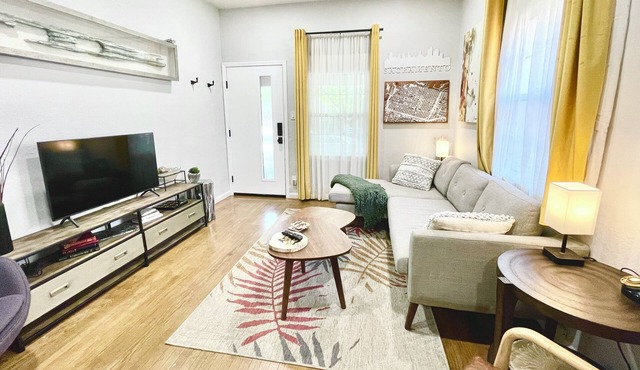 Historic Duplex in the Heart of Midtown