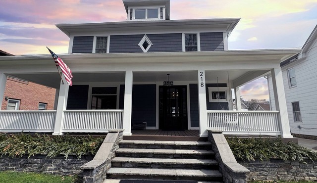 Historic Elkins Home w/Covered Front Porch Walk to Downtown