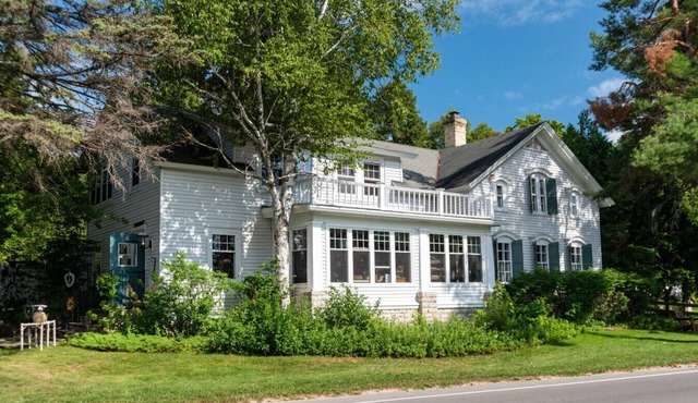 Historic Ephraim Home Across from Anderson Dock