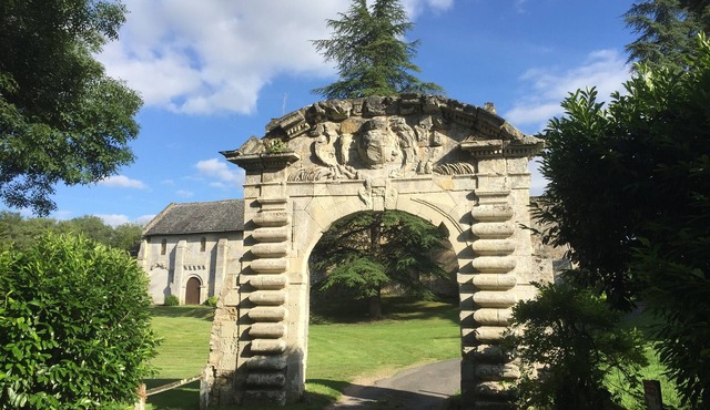 Historic Estate in the Loire Valley .Private Domain, Heated Pool (Sleeps 28–30)