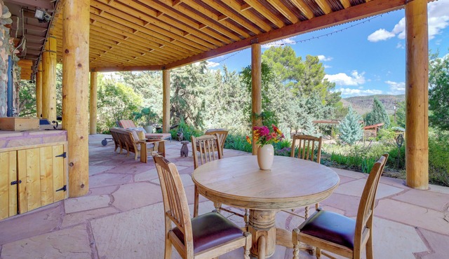 Historic Farm Cottage on Wine Trail Near Sedona