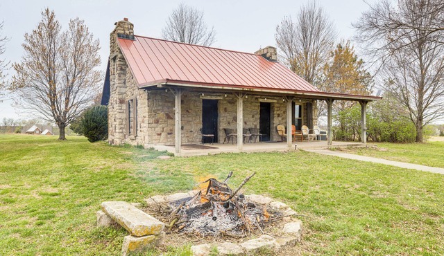 Historic Farmhouse on 7 Acres w/Stellar View!