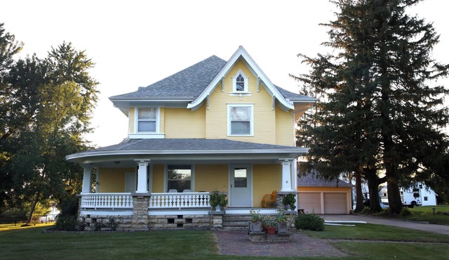 Historic farmhouse on an acreage in Marion