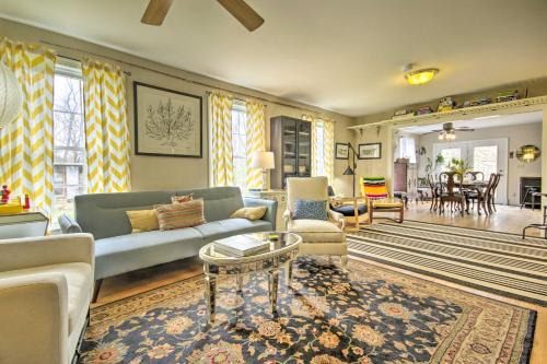 Historic Farmhouse w/Chef's Kitchen Near Wineries