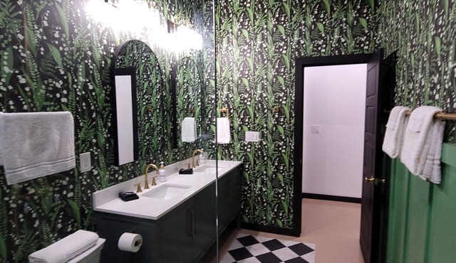 Historic Firehouse converted to a 2-bedroom welcoming Downtown Chandler