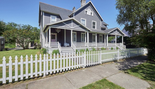 Historic Fort Steven Officers Quarters