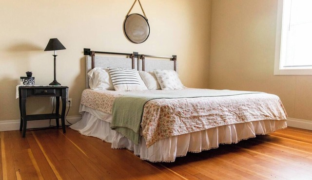 Historic Ft. Peck Schoolhouse w/indoor BB court