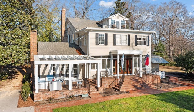 Historic Gem, Steps from UNC & on Franklin St