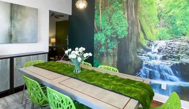 Historic Gem - Walk to Forsyth Park & Downtown!