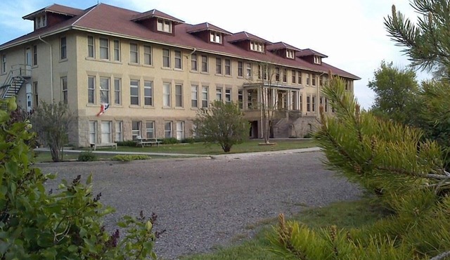 Historic Gooding College, Beautiful Building Small Town up to 21Bedrooms, 13Bath