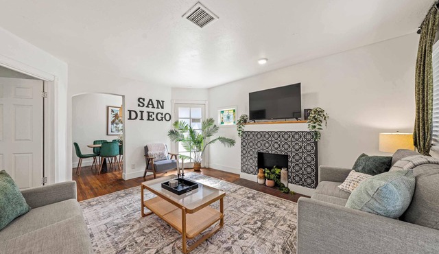 Historic Hillcrest Bungalow w/Parking