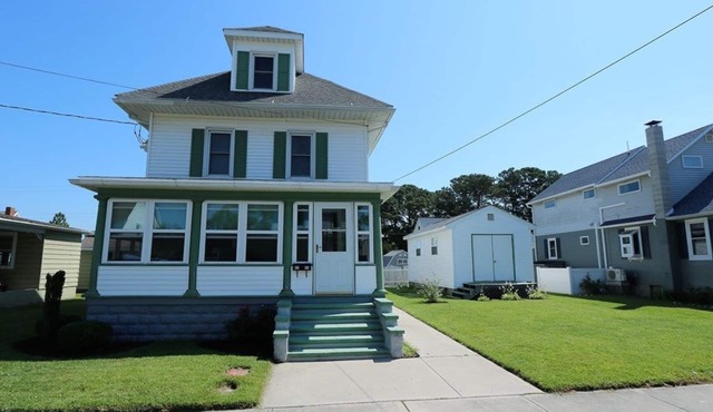 Historic Home Close to Main Street