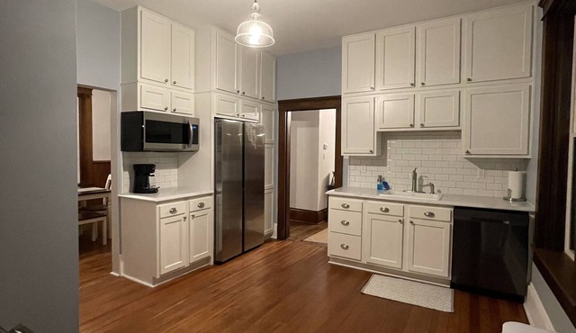 Historic home conveniently located to ABU