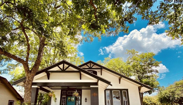 Historic Home Downtown San Antonio Minutes from The Pearl/Riverwalk