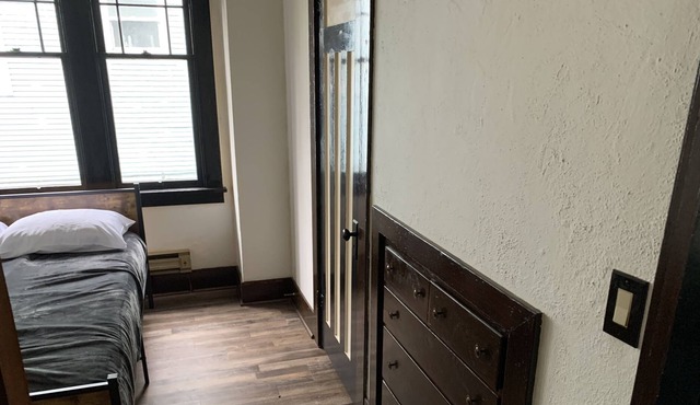 Historic home1 block from providence + 5 mins from the ocean.