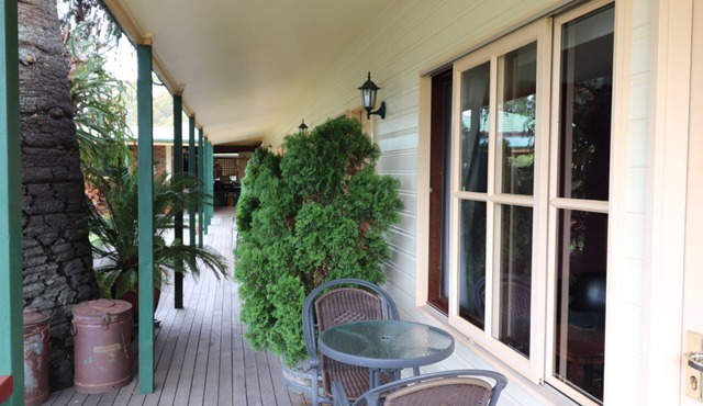 Historic Homestead with amazing views and breakfast