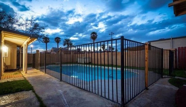 HISTORIC HOUSE IN CENTRAL DOWNTOWN PHOENIX