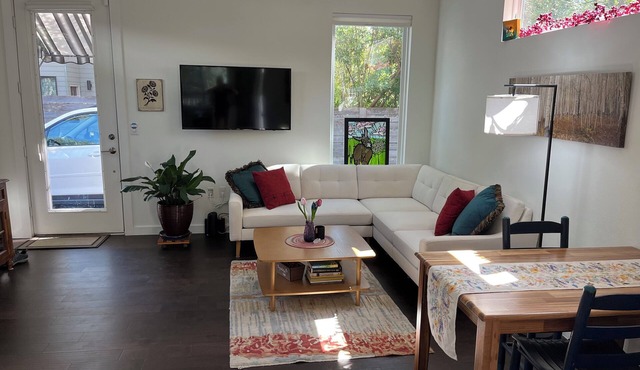Historic Hyde Park Retreat – Classic Austin Living