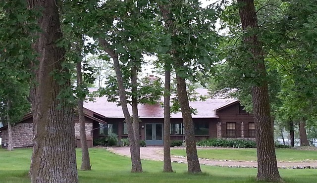 Historic Lake LodgenRustic ElegancenModern ComfortnWaterfront OasisnPrivatennnn