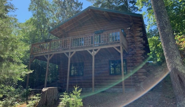 Historic Lake Vermilion Log Cabin - A Great Outdoors Getaway!
