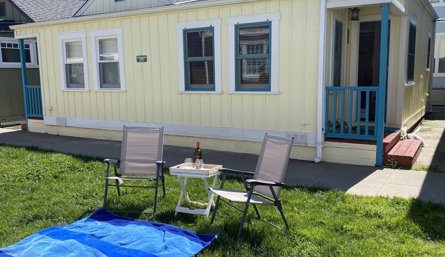 Historic Lawn Way Cottage in the Heart of Capitola Village