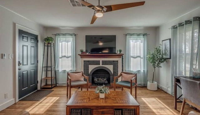 Historic Linwood Charmer