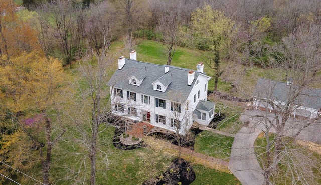 Historic Louisville Estate | Luxe & Spacious Stay