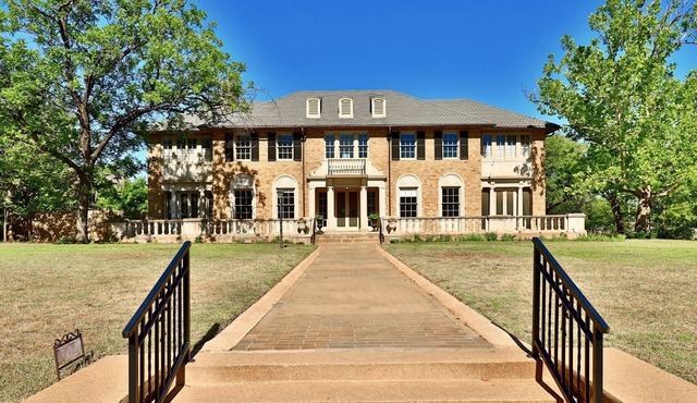 Historic & Luxurious Fulwiler House near Downtown Abilene