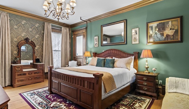 Historic Luxury Stay | Downtown Springfield | Step-Free Access