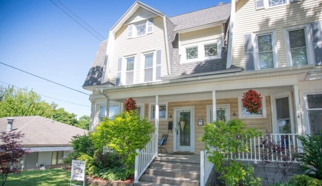 Historic Manistee Townhome near Downtown