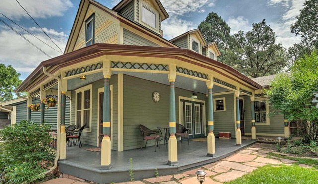 Historic Manitou Springs Victorian Walk Downtown!