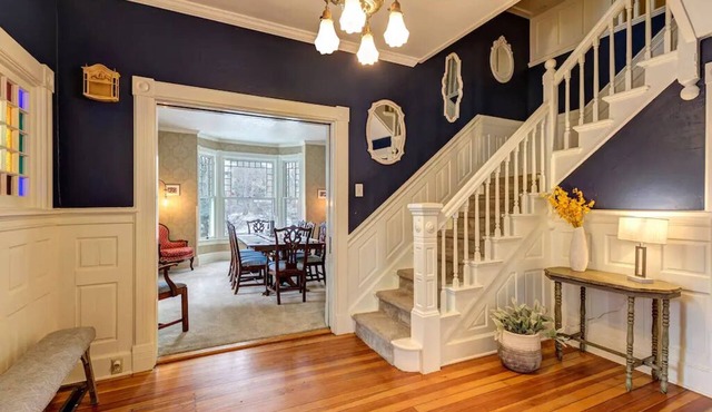 🎩Historic Mansion & Carriage House, Manitou Springs Main St, sleeps 20 adults+ Kids 🛏️
