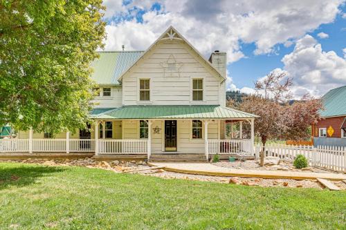 Historic McBride House in Garden Valley Mtns!