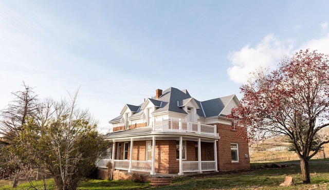 Historic Mini-Mansion 💖 Incredible Views 💖 Starlink WiFi