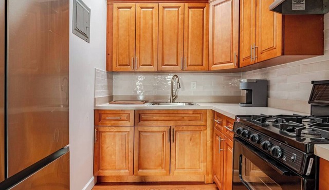 Historic New York City Luxury Landmark Brownstone Top Floor Apartment