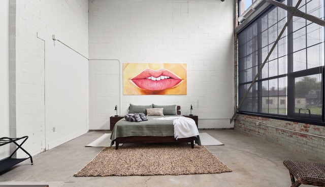 Historic Newark Station- 10% off Earthworks Cafe