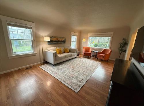 Historic Olympia 4 BR Home Walk to CapitolDwntn