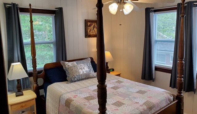 Historic One Bedroom Apt, in the Heart of Avondale/Riverside