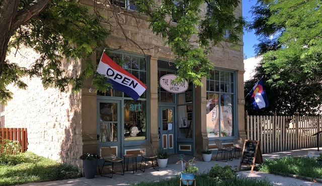 Historic Parkside apartment in the heart of La Veta, CO