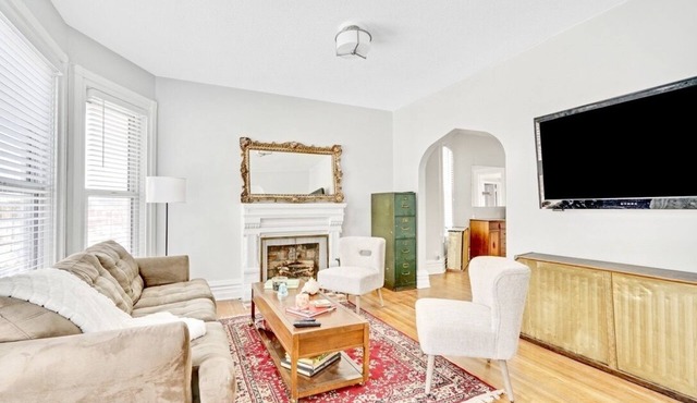 Historic Private Getaway Near Downtown Buffalo!