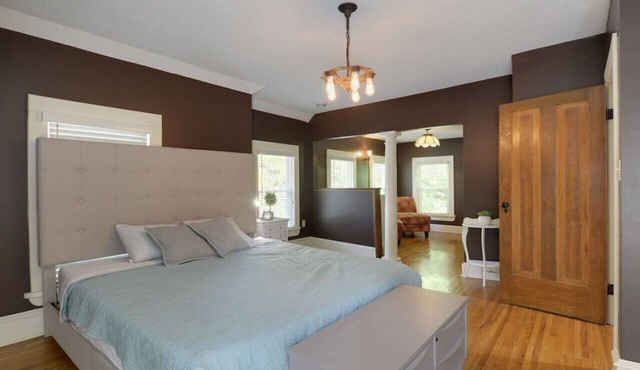 Historic Retreat in Hastings - Blocks to Downtown
