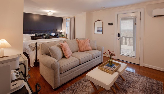 Historic Riverview Inn | Suite Nine