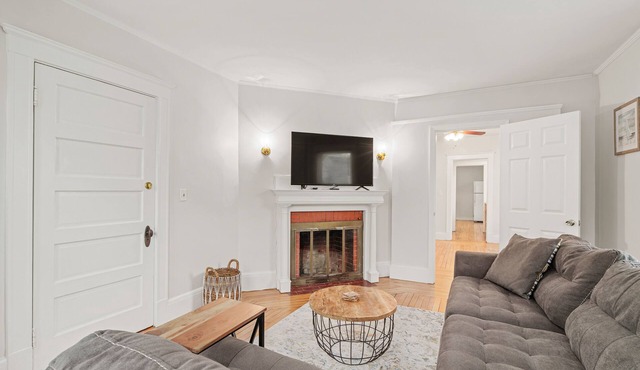 Historic Salem Retreat. Near Waterfront + Downtown