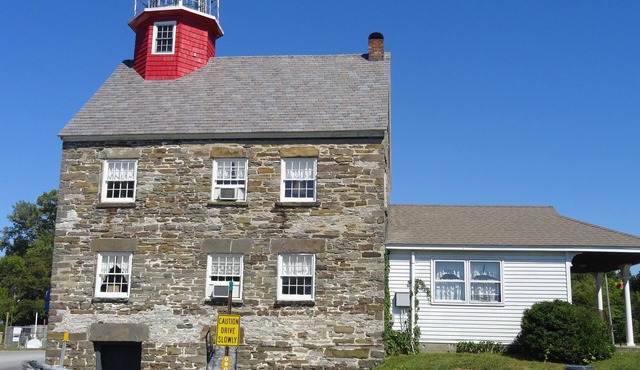 Historic Selkirk Lighthouse- 1ST FLOOR ONLY