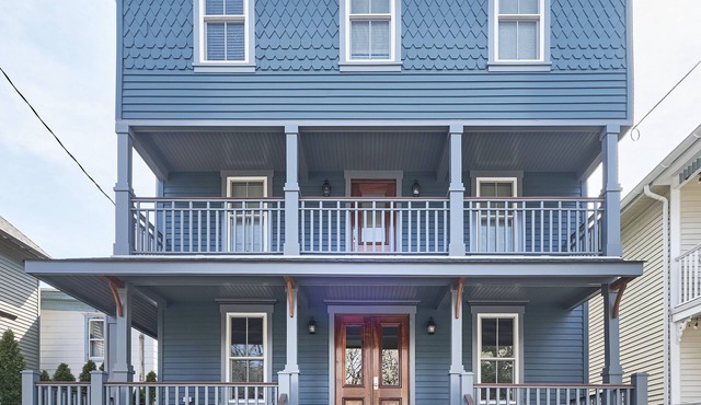 Historic Shore Home w/Modern Coastal Interiors. 5 min walk to beach!