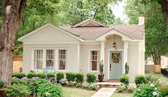 Historic Southern Cottage close to Downtown Conway